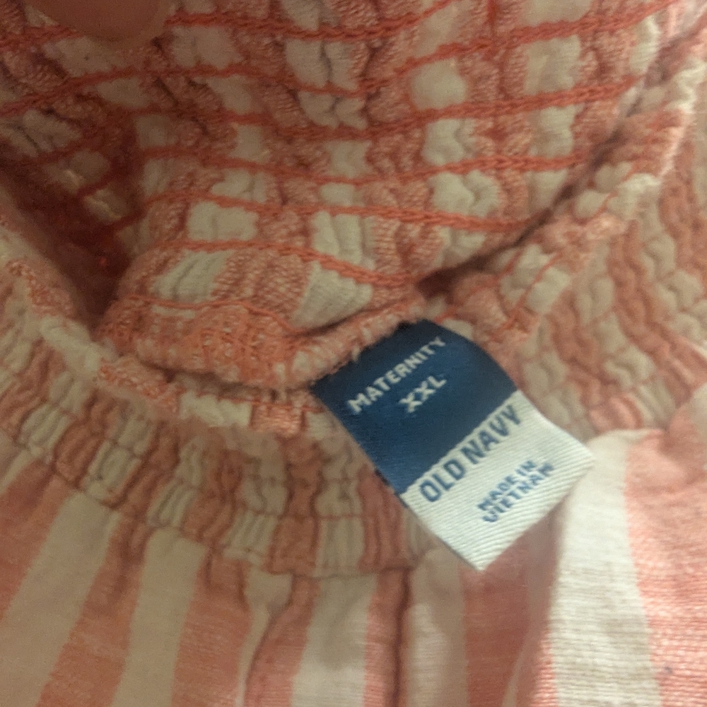 Old Navy Maternity/Plus size Linen Shorts - Picture 2 of 3